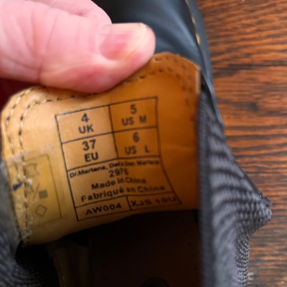 Dr. Martens Chelsea Boots - Picture 4 of 7